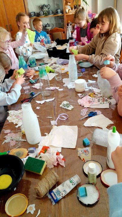 Miniaturka artykułu Młodzi mistrzowie decoupage’u (6.05)