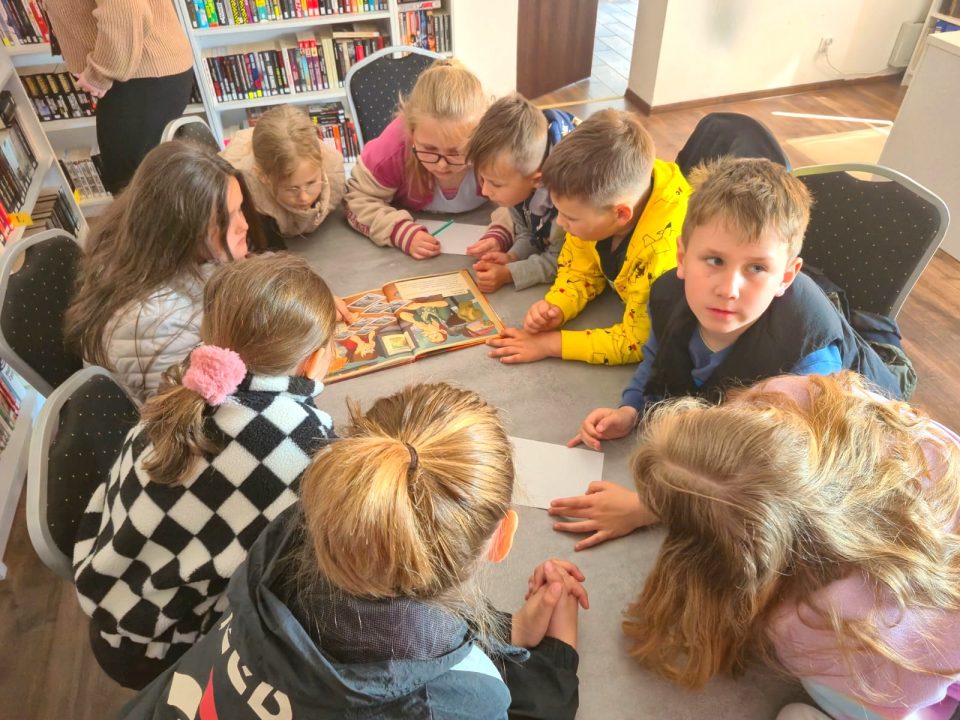 Miniaturka artykułu Detektywi w bibliotece (12.05)