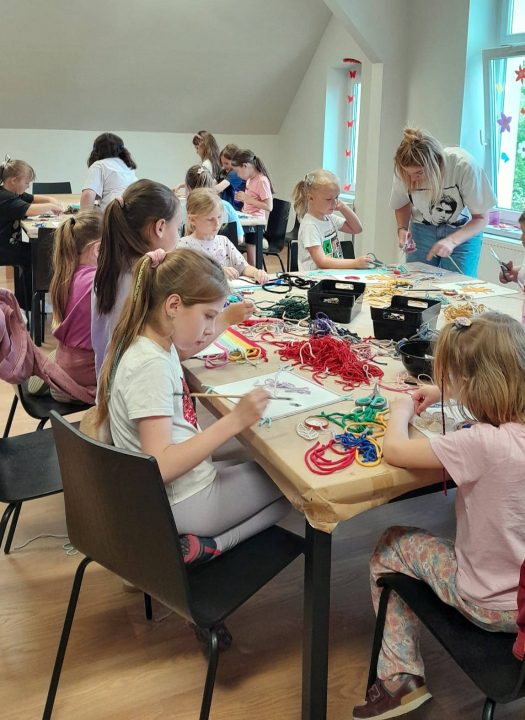 Miniaturka artykułu Zajęcia „Magia sznurka na płótnie” – 5.05