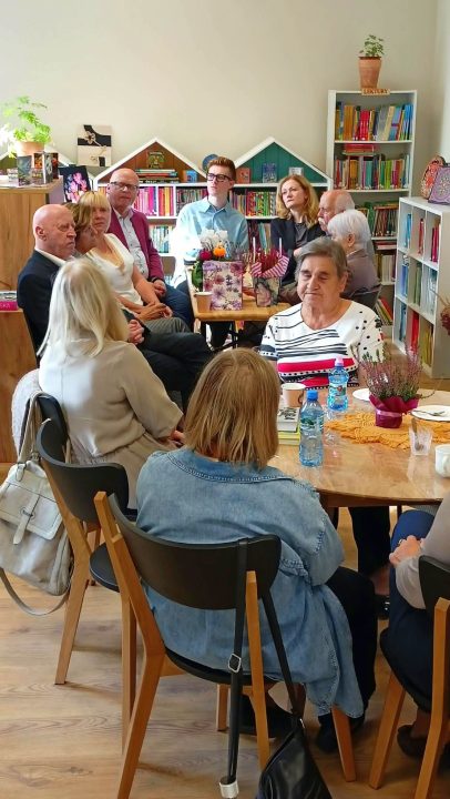 Miniaturka artykułu Wernisaż, fotografia i książki: biblioteka Serby, 1.10
